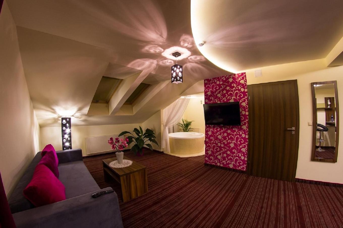 Noclegi - Apartamenty Zolynianka Extérieur photo