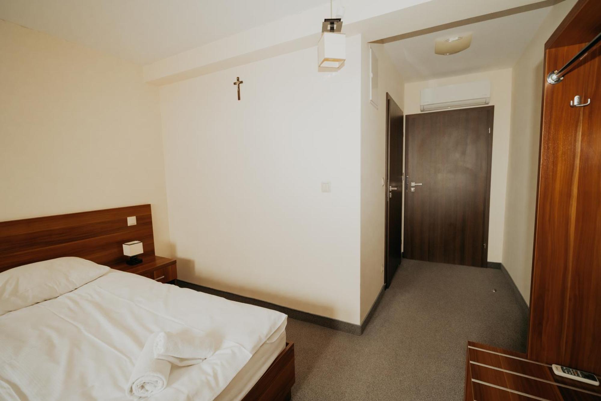 Noclegi - Apartamenty Zolynianka Extérieur photo