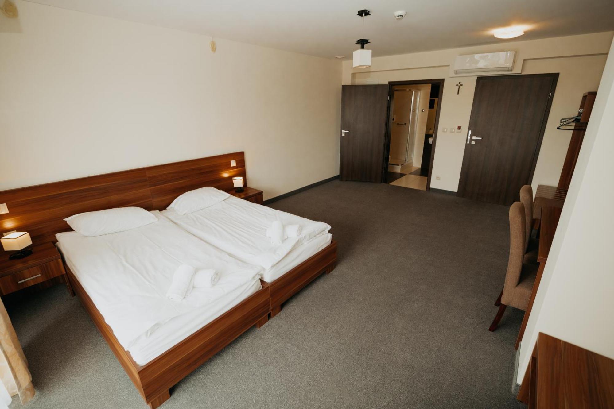 Noclegi - Apartamenty Zolynianka Extérieur photo