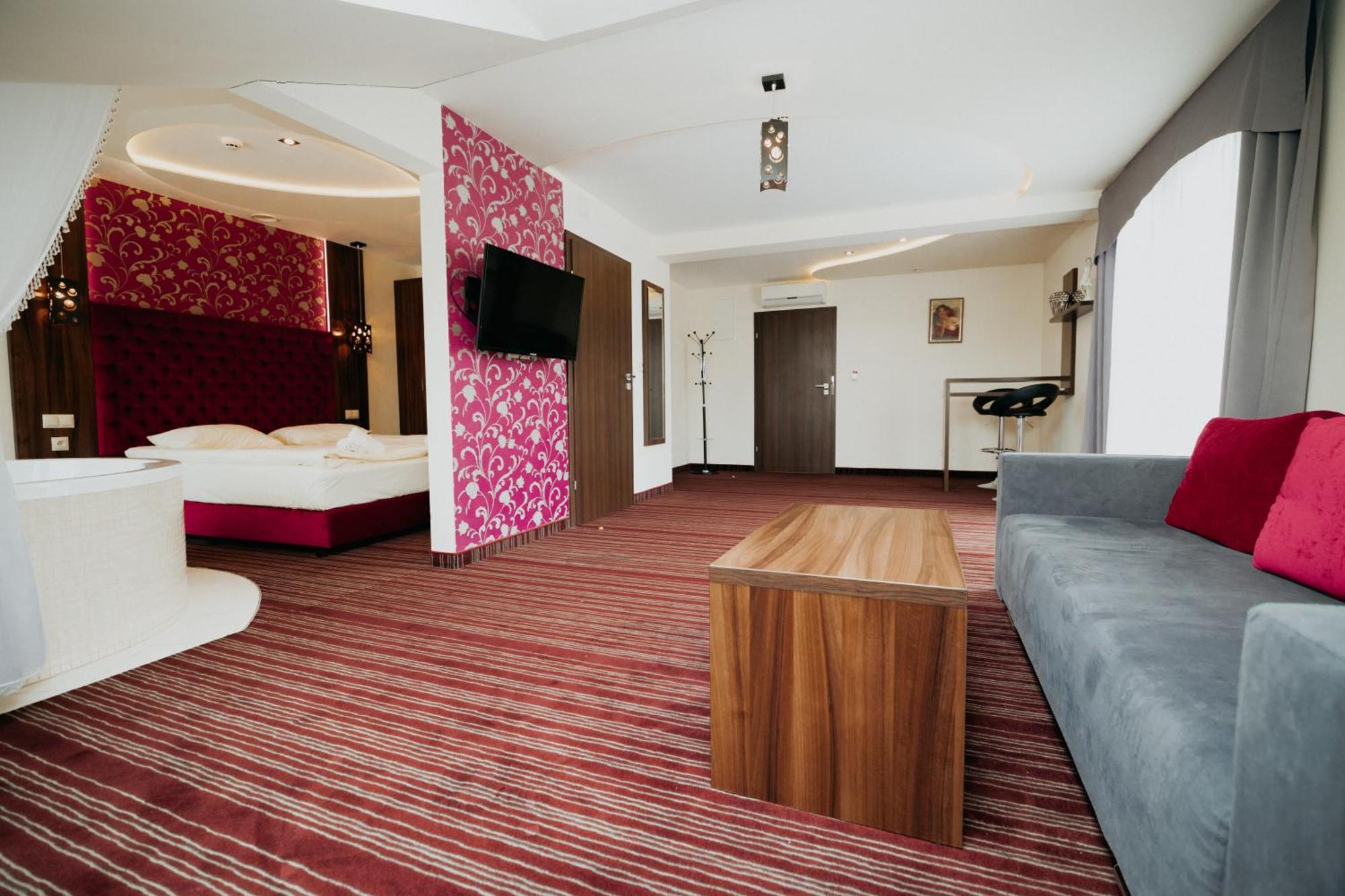 Noclegi - Apartamenty Zolynianka Extérieur photo