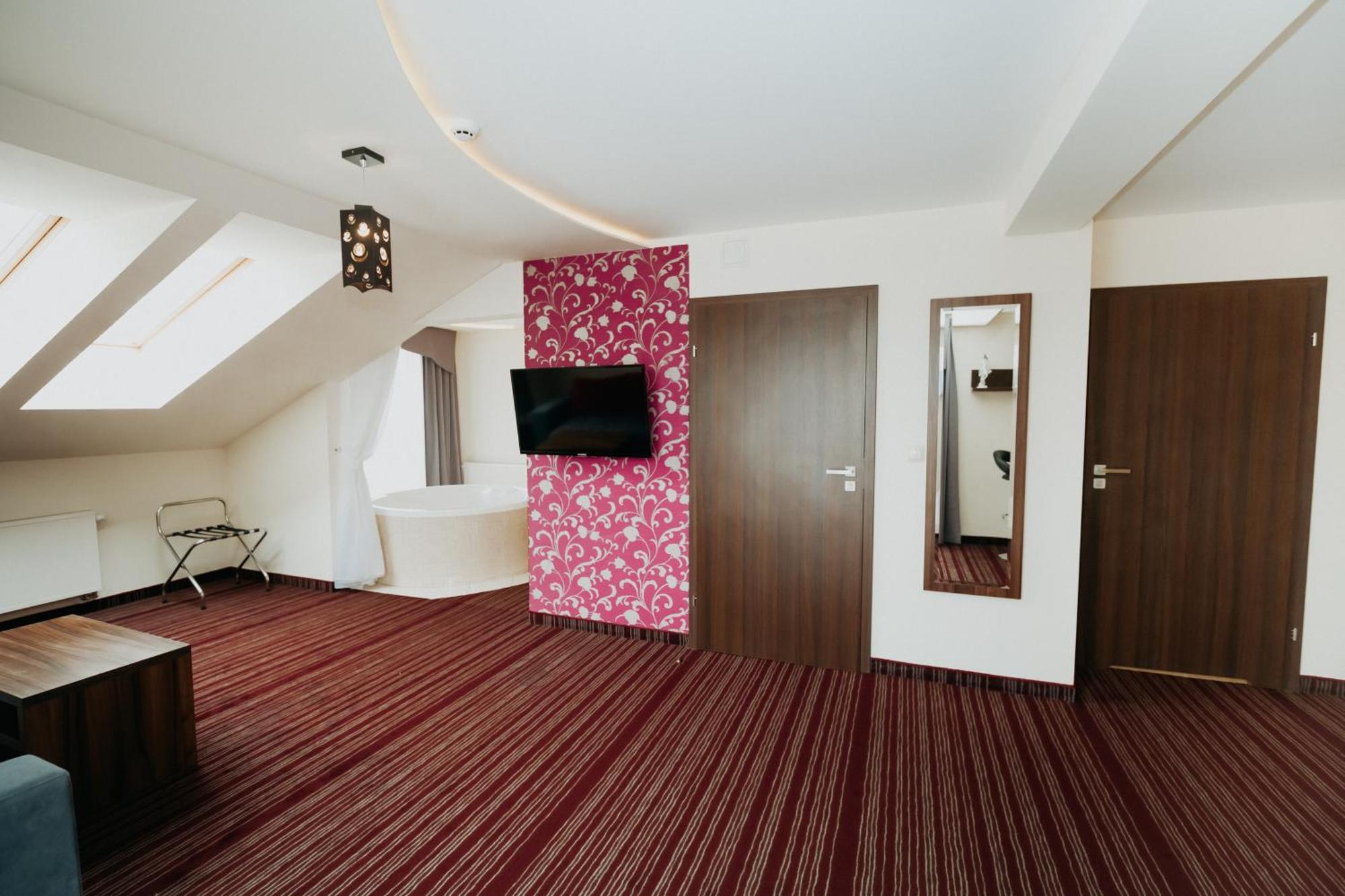 Noclegi - Apartamenty Zolynianka Extérieur photo
