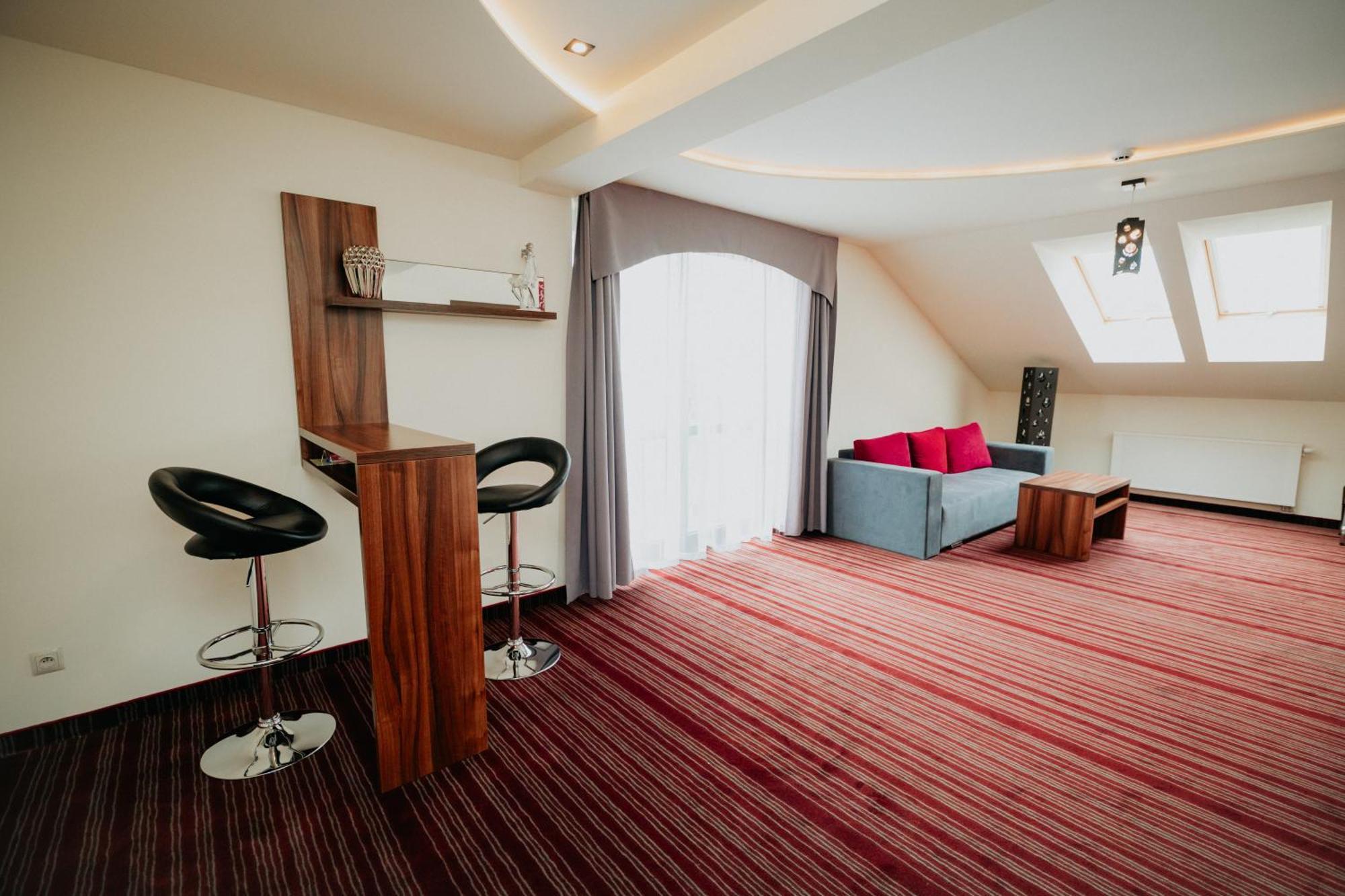 Noclegi - Apartamenty Zolynianka Extérieur photo